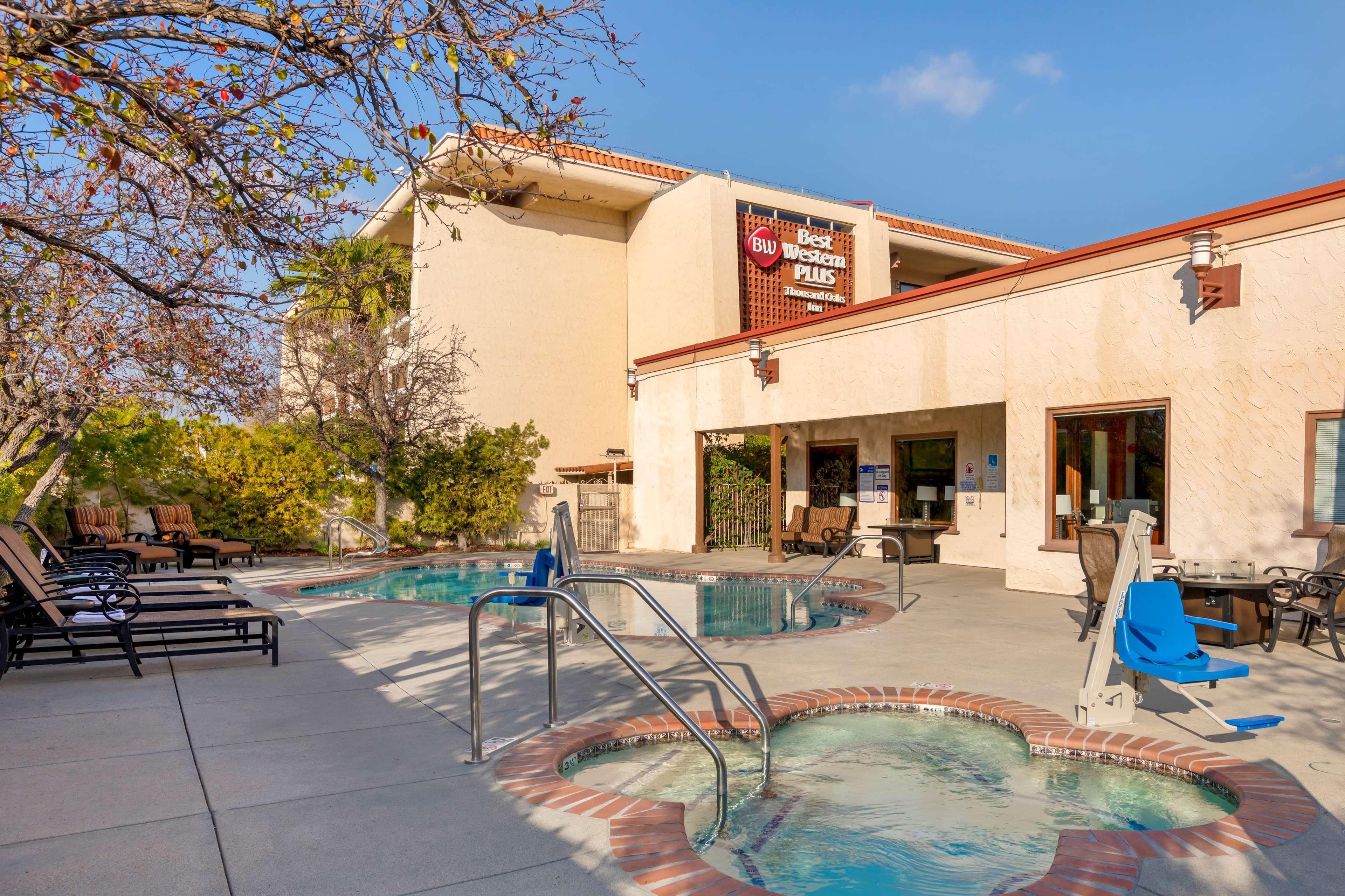 Best Western Plus Thousand Oaks Inn Exterior photo
