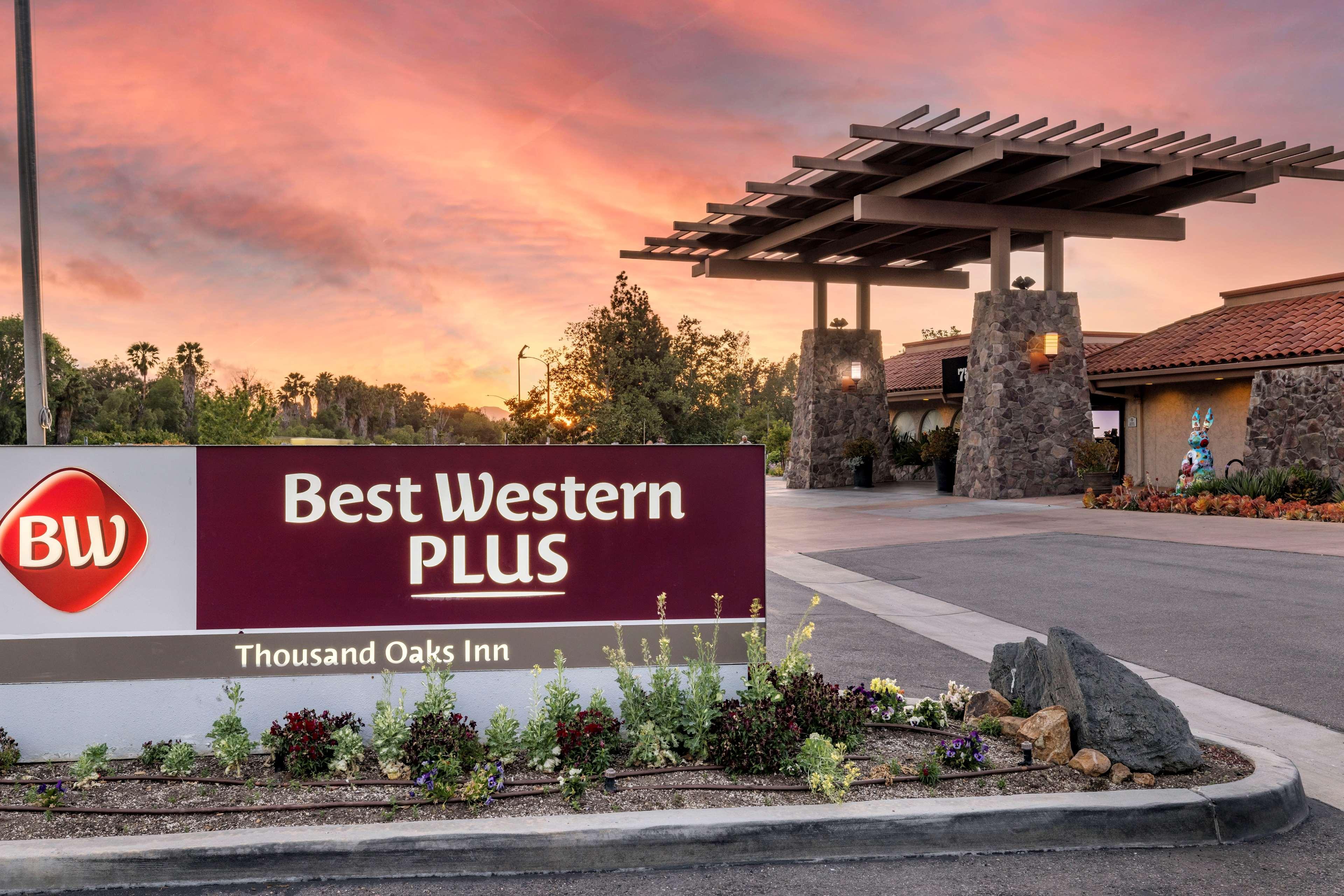 Best Western Plus Thousand Oaks Inn Exterior photo